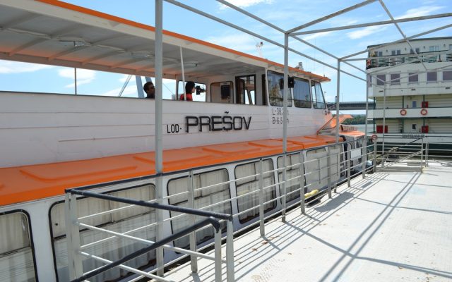 Panoramic cruise under the Bratislava bridges