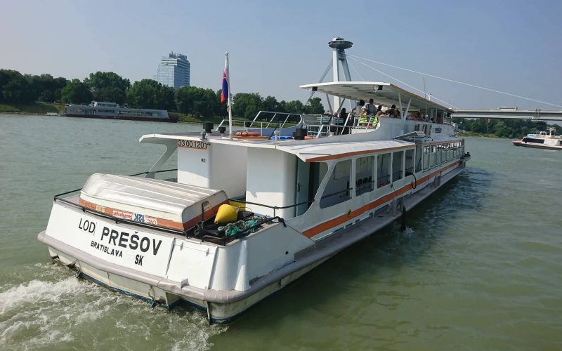 Panoramic cruise under the Bratislava bridges