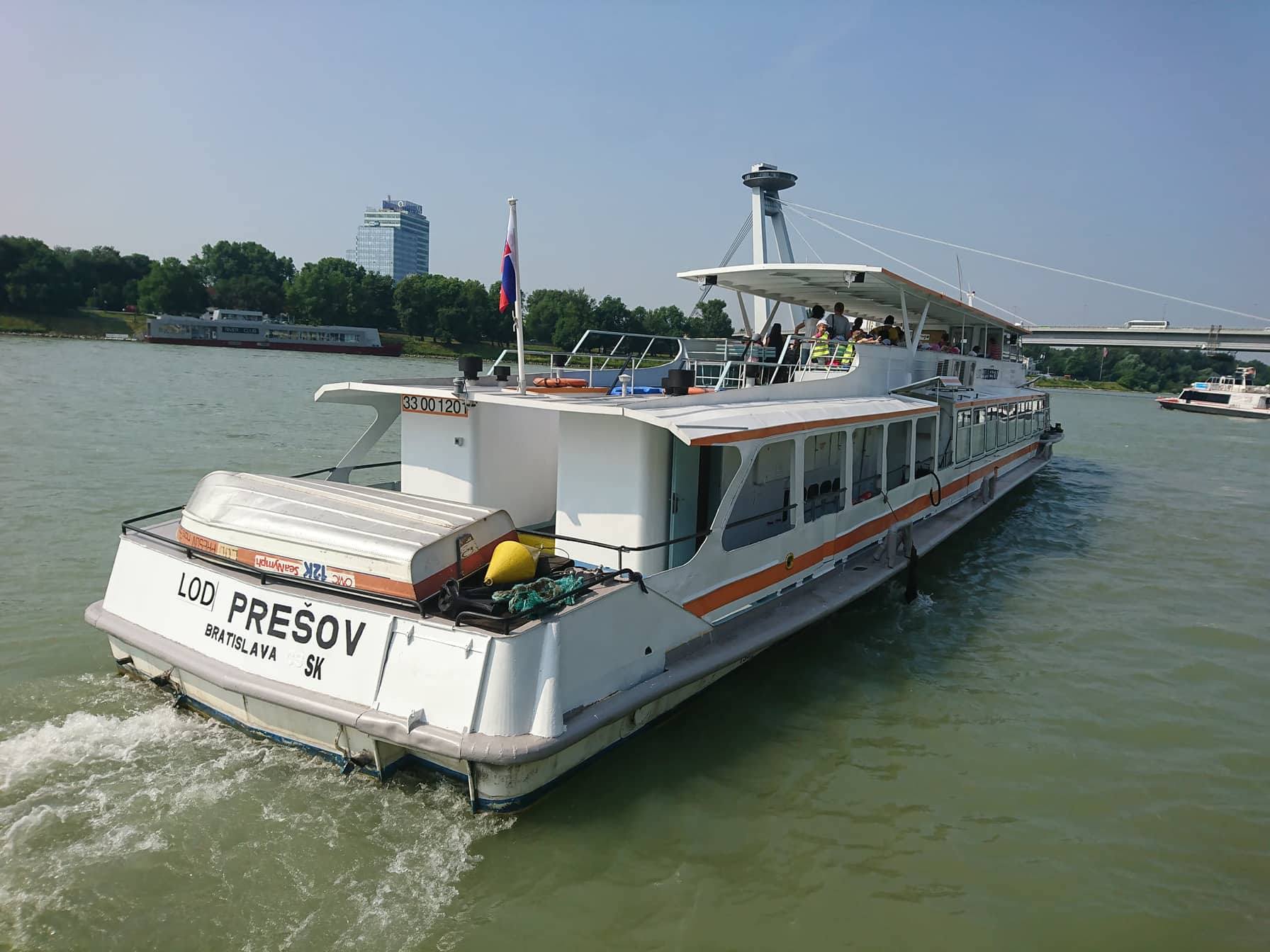 blue danube tours bratislava